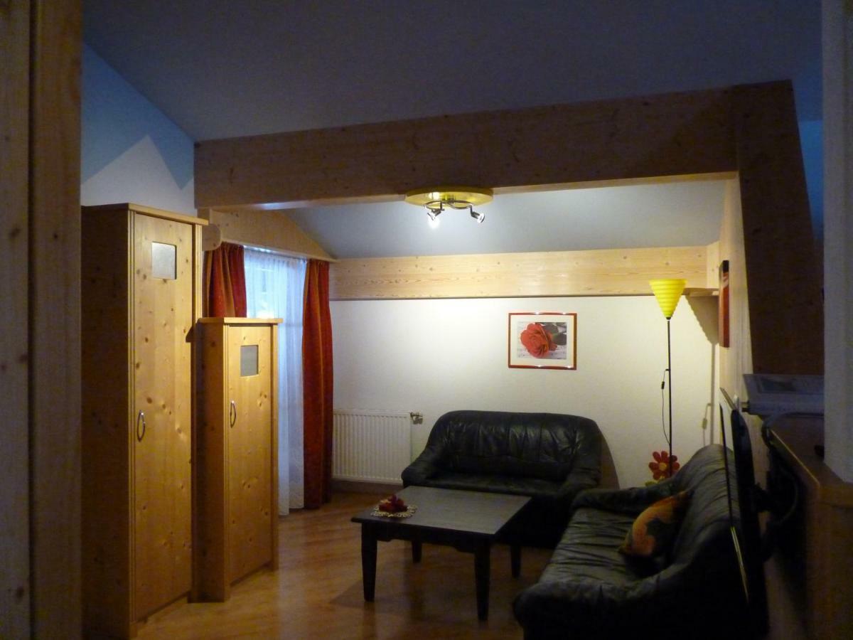 Conny's Appartement Gschnitz